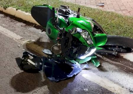 Motociclista sofre queda durante fuga da Força Tática no centro de Nova Andradina